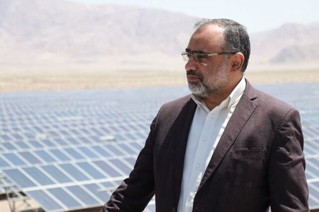 نیروگاه ۱۰ مگاواتی خورشیدی در صفائیه رفسنجان بهره‌برداری شد