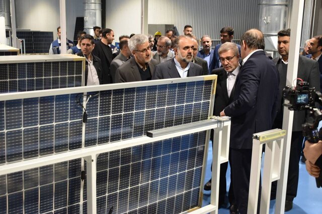 افتتاح ۱۱ نیروگاه خورشیدی، یک نیروگاه بادی و یک نیروگاه برق آبی در ۷ استان