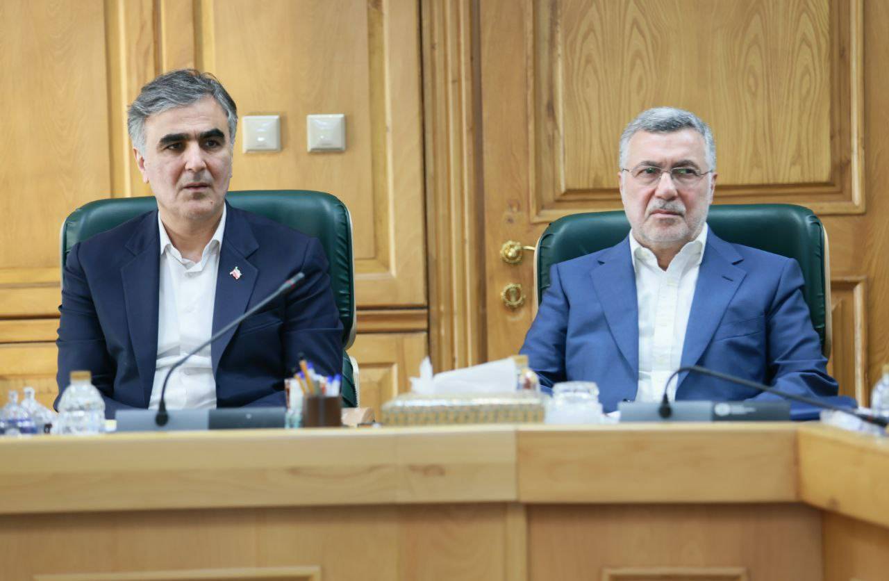 ترکیب کالاها در تالارهای ارزی مرکز مبادله مشخص شد/ تشکیل کمیته رصد روزانه ارز کالاهای اساسی و دارو ترکیب کالاها در تالارهای ارزی مرکز مبادله مشخص شد/ تشکیل کمیته رصد روزانه ارز کالاهای اساسی و دارو