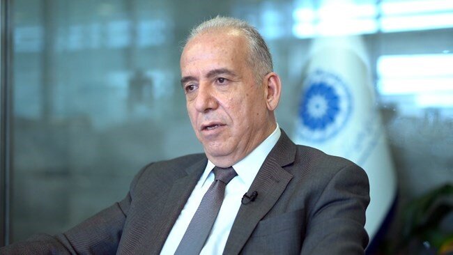 حاکمیت الیگارشی در ایران قویتر از روسیه است/ حریری: زور حاکمیت به الیگارشی نمیرسد، به کارمند و کارگر و بازنشسته فشار میآورد